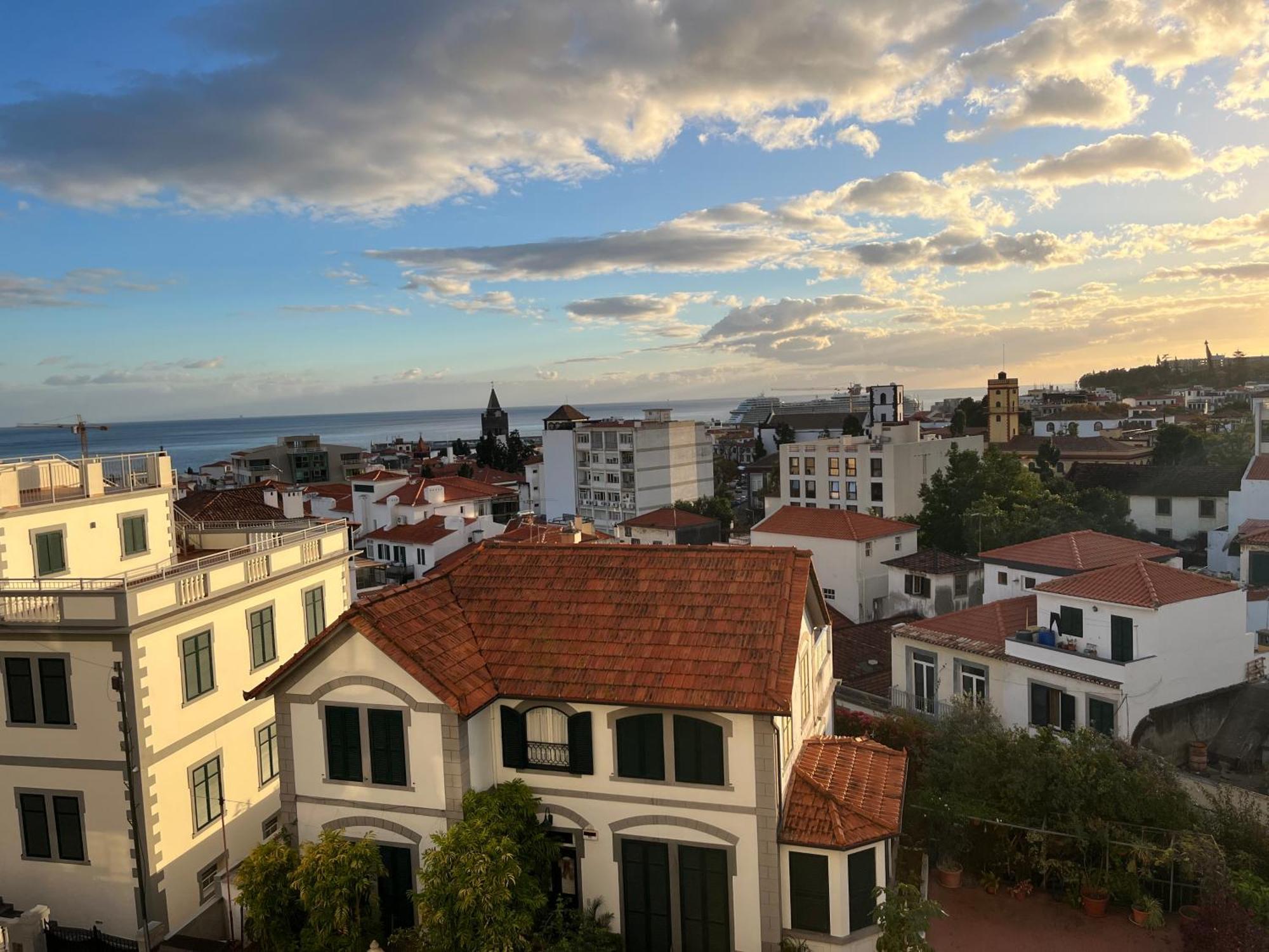 Luxury View Apartment Funchal - Free Parking Фуншал Екстериор снимка